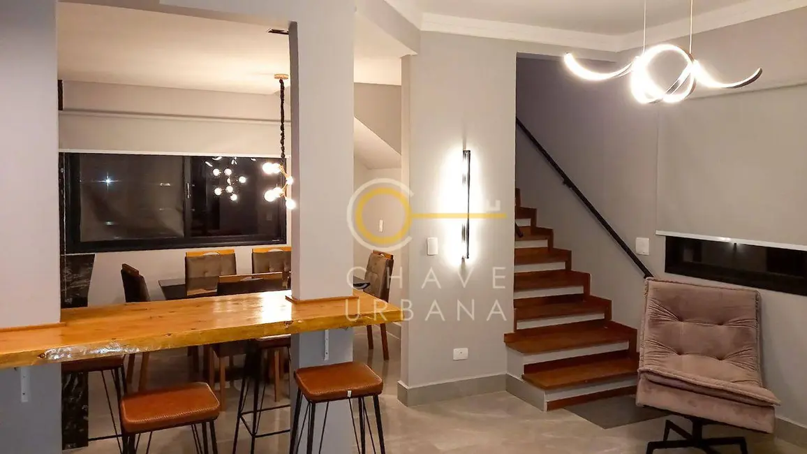 Foto 2 de Casa de Condomínio com 4 quartos à venda, 1500m2 em Campos Do Jordao - SP