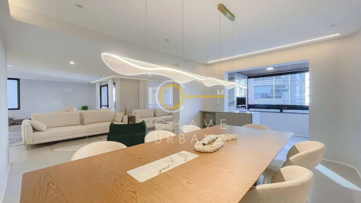 Foto 1 de Apartamento com 4 quartos à venda, 295m2 em Boqueirão, Santos - SP