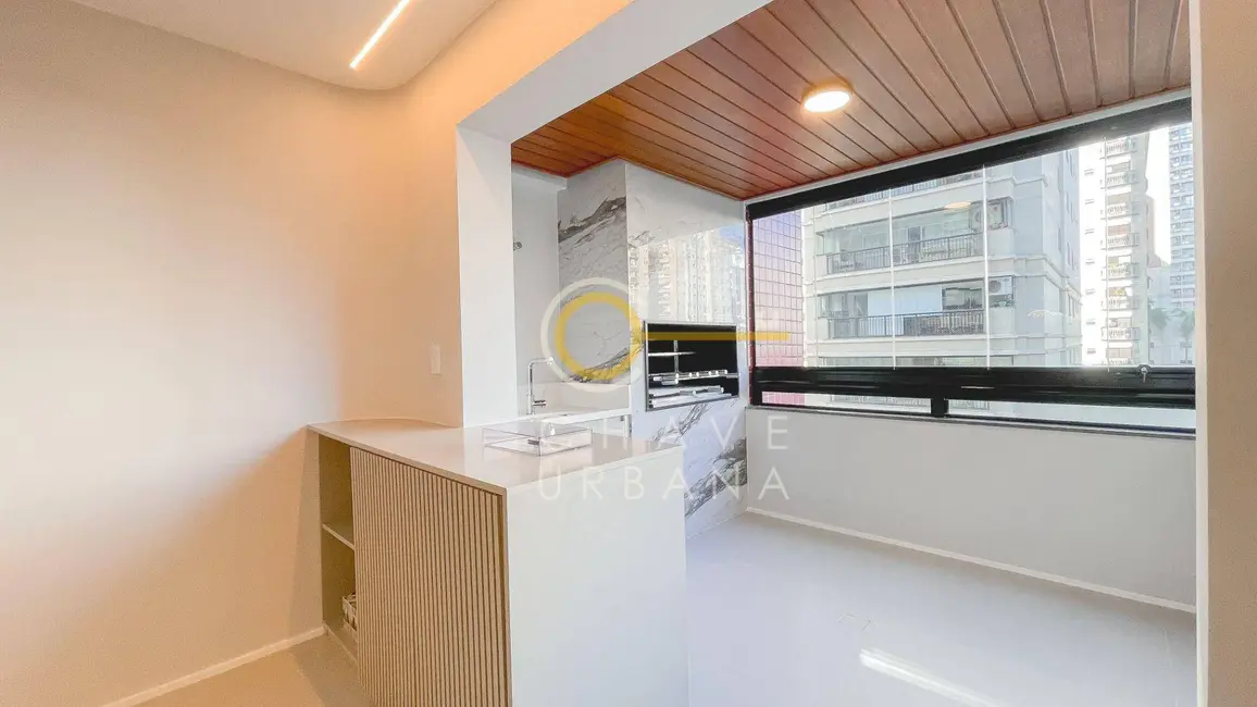 Foto 2 de Apartamento com 4 quartos à venda, 295m2 em Boqueirão, Santos - SP