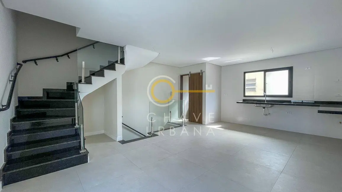 Casa de Condomínio com 2 quartos à venda, 88m2 em Ponta da Praia, Santos - SP - imagem 2 Foto 2 de Casa de Condomínio com 2 quartos à venda, 88m2 em Ponta da Praia, Santos - SP