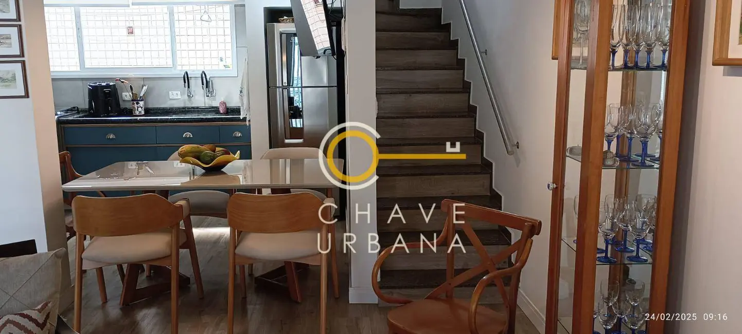 Casa com 2 quartos à venda, 101m2 em Ponta da Praia, Santos - SP - imagem 4 Foto 4 de Casa com 2 quartos à venda, 101m2 em Ponta da Praia, Santos - SP