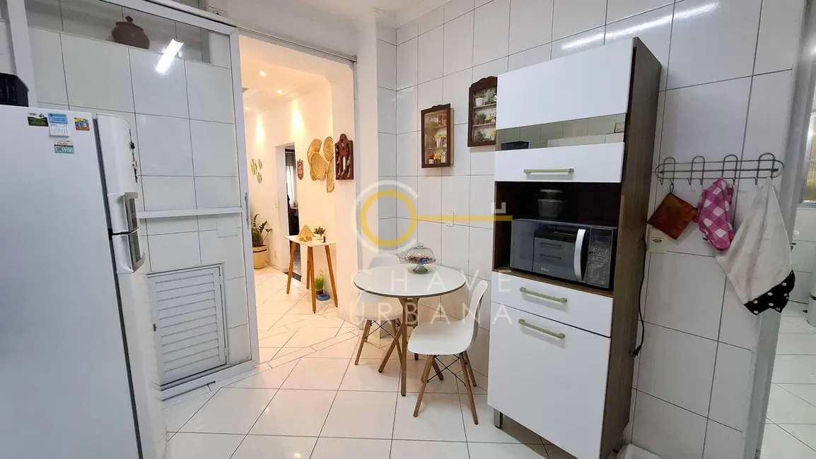 Foto 6 de Apartamento com 2 quartos à venda, 77m2 em Embaré, Santos - SP