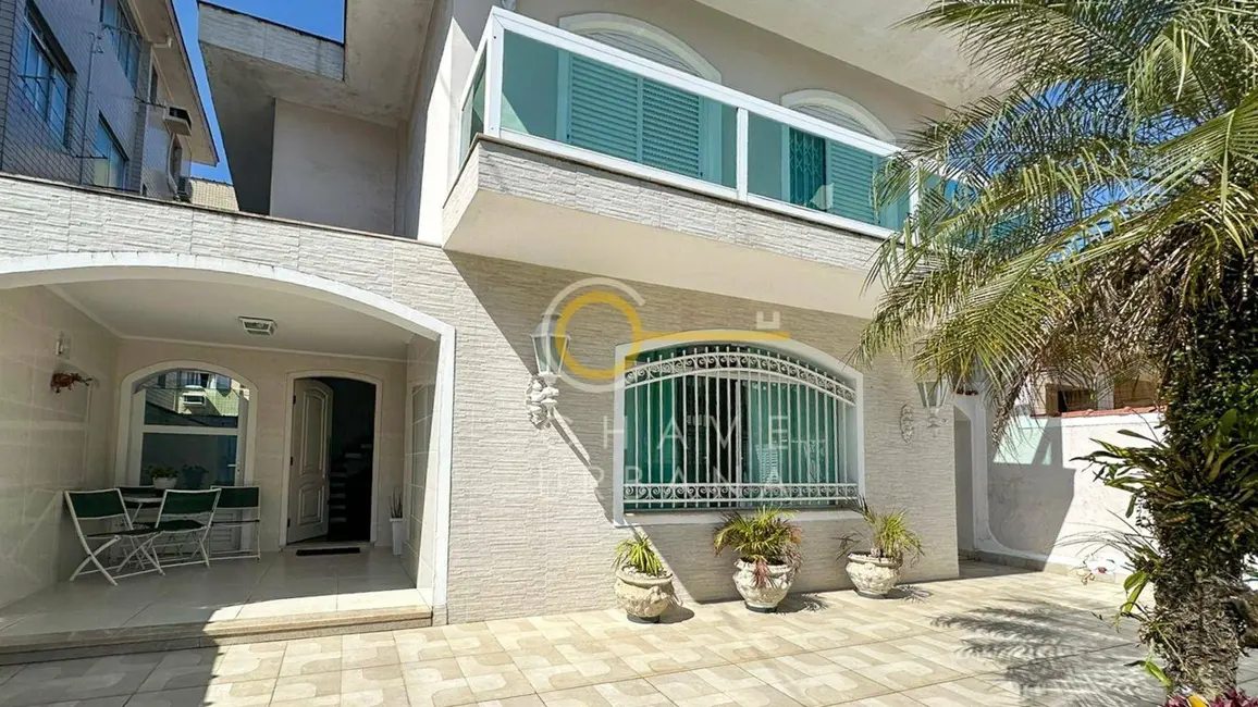 Foto 2 de Sobrado com 3 quartos à venda, 200m2 em Aparecida, Santos - SP