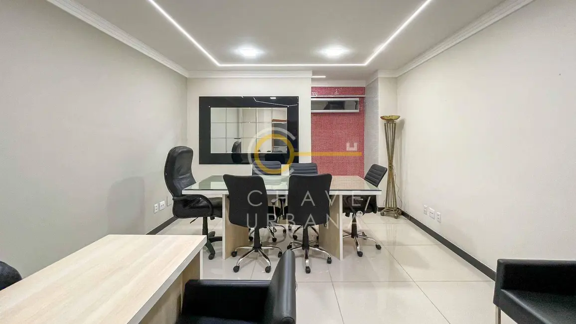 Sala Comercial à venda e para alugar, 70m2 em Centro, Santos - SP - imagem 2 Foto 2 de Sala Comercial à venda e para alugar, 70m2 em Centro, Santos - SP