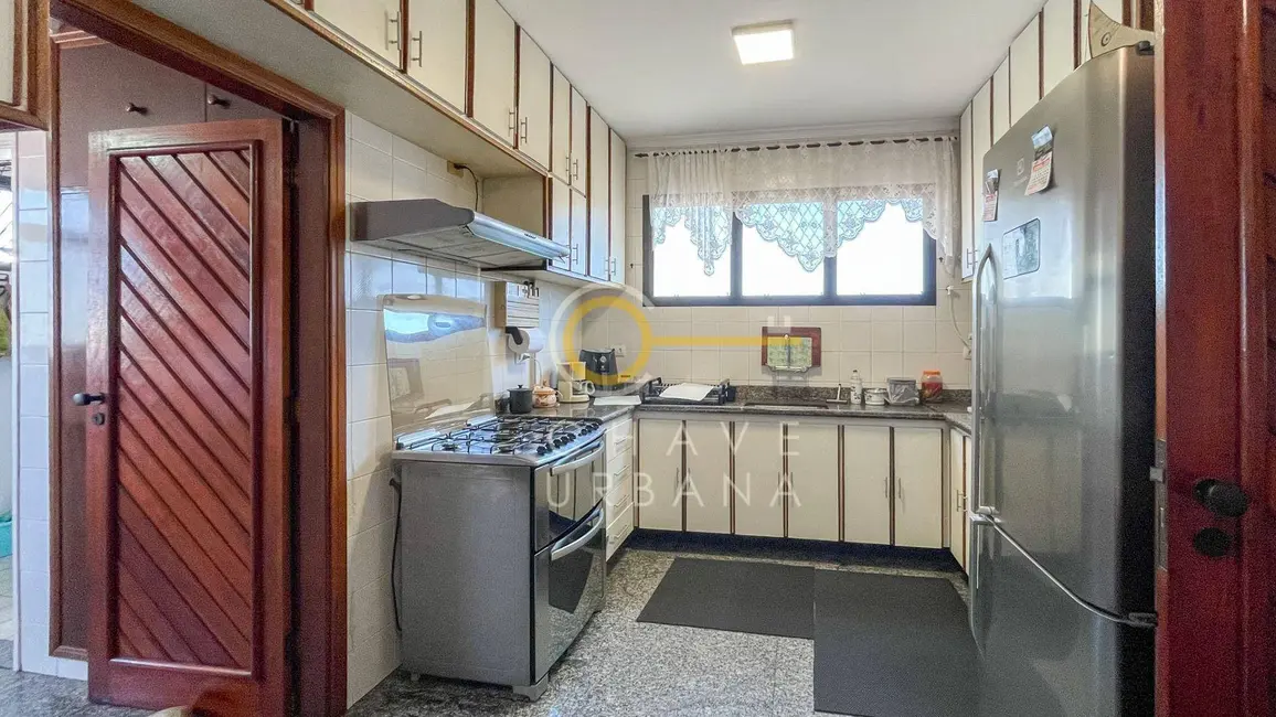 Foto 7 de Apartamento com 4 quartos à venda, 241m2 em Embaré, Santos - SP