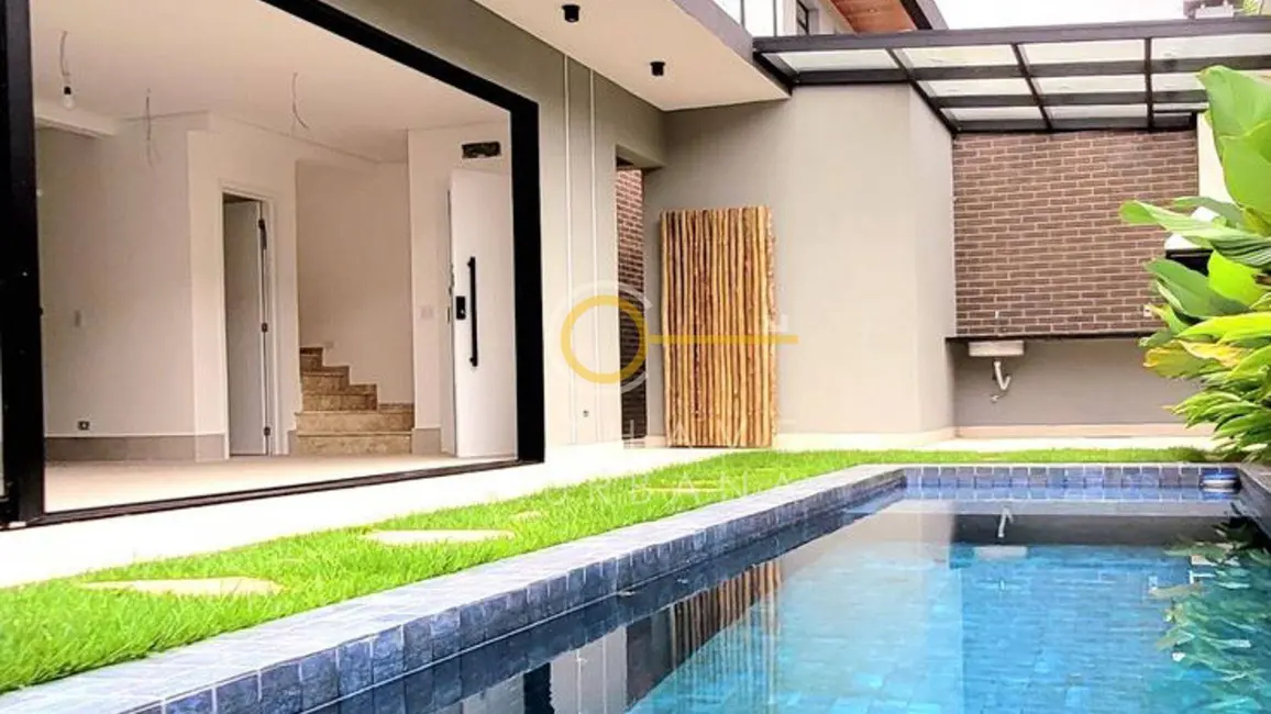 Foto 2 de Casa com 3 quartos à venda, 230m2 em Sao Sebastiao - SP