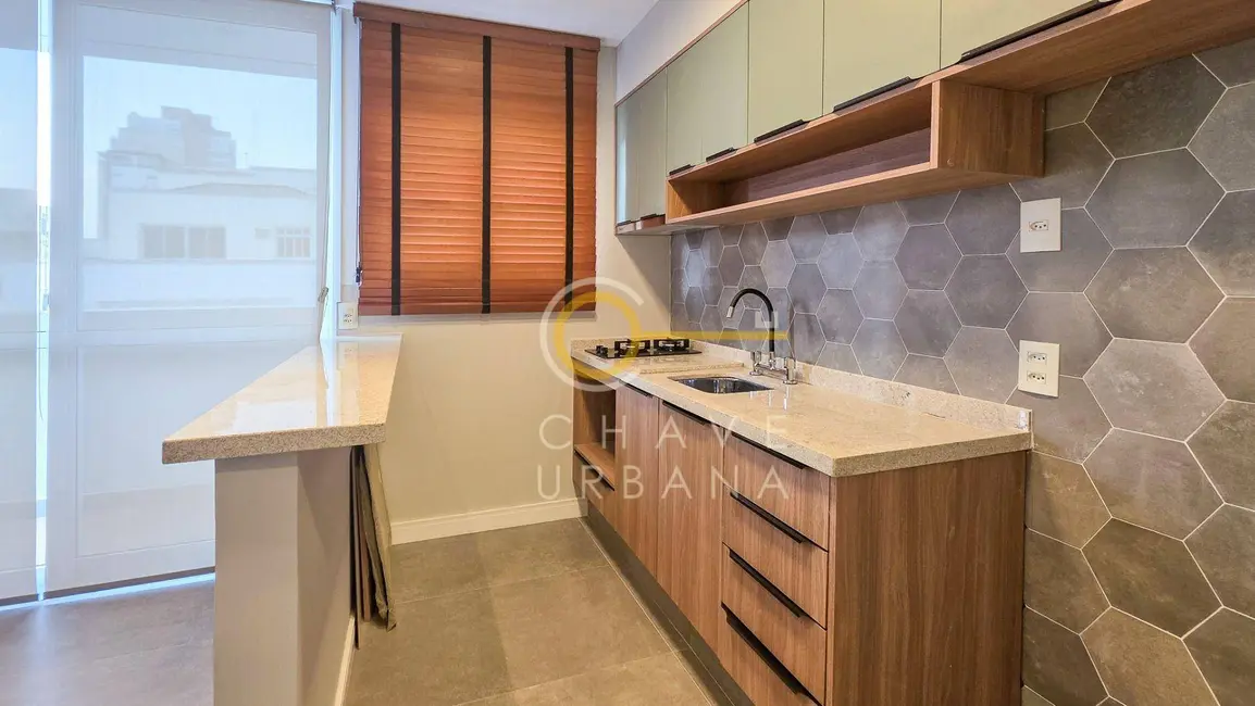 Foto 2 de Apartamento com 2 quartos à venda, 62m2 em Gonzaga, Santos - SP