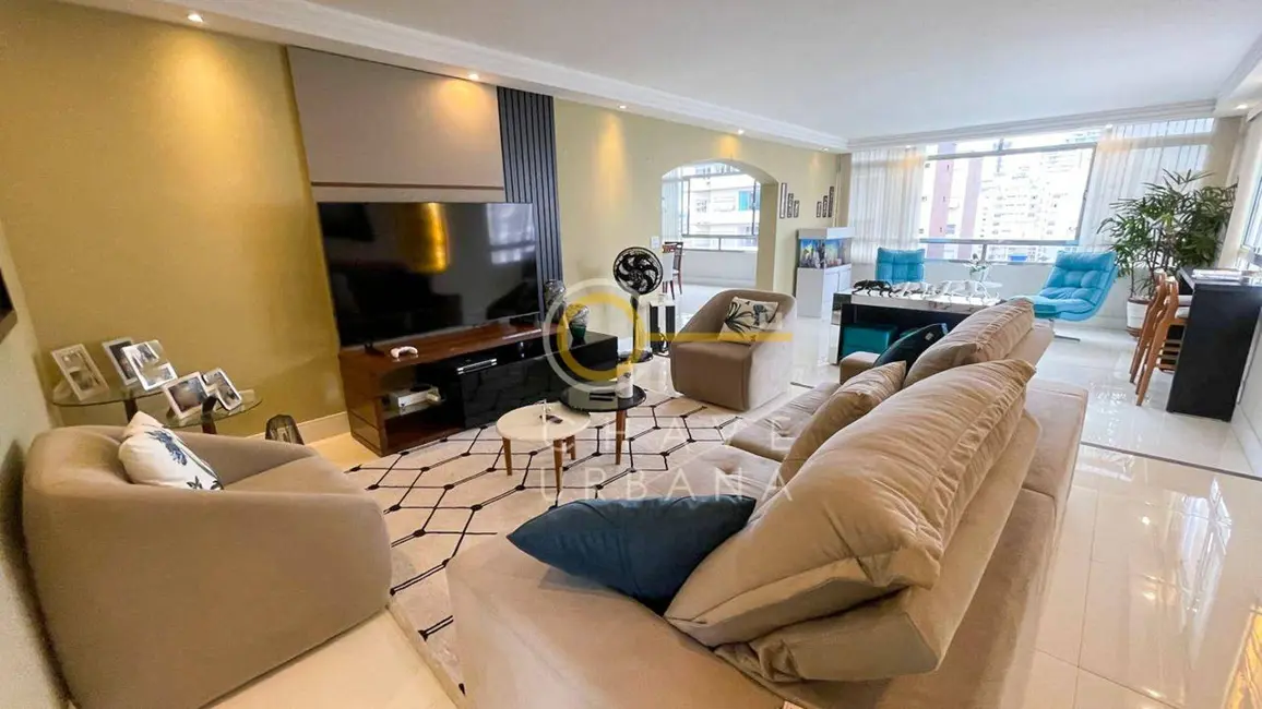 Foto 2 de Apartamento com 4 quartos à venda, 233m2 em Boqueirão, Santos - SP