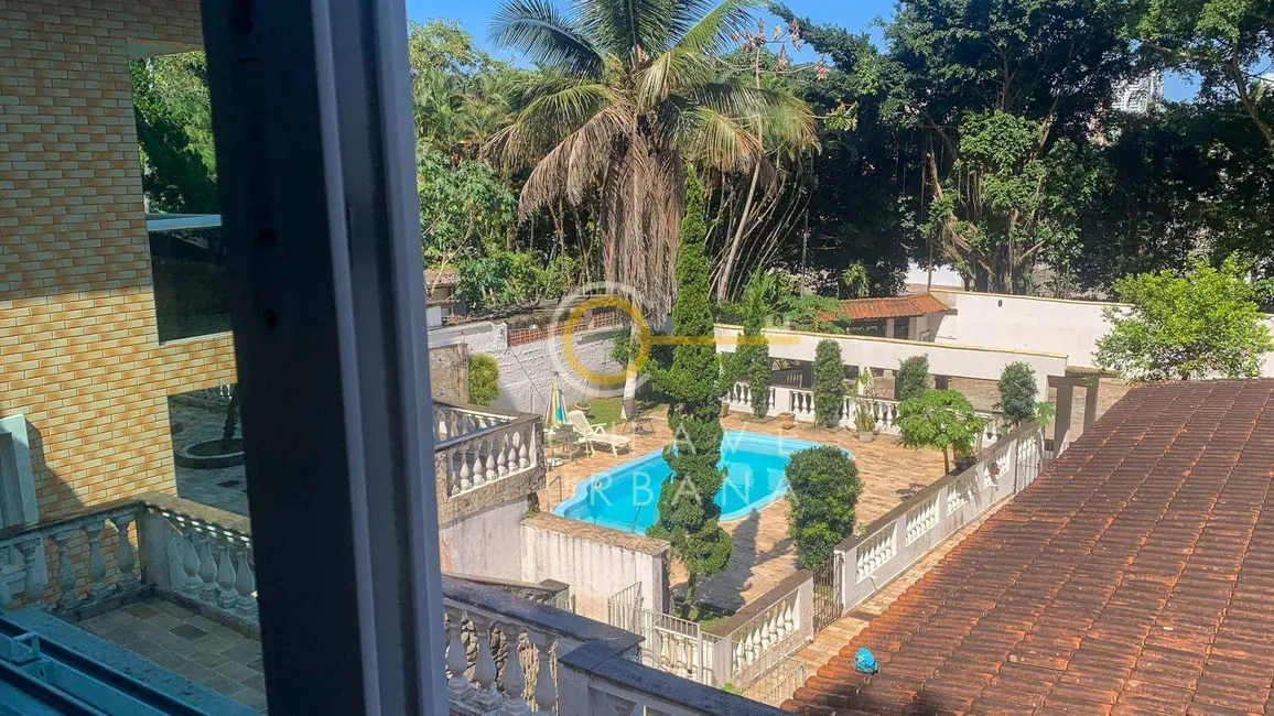 Foto 1 de Casa com 3 quartos à venda, 1600m2 em Canto do Forte, Praia Grande - SP