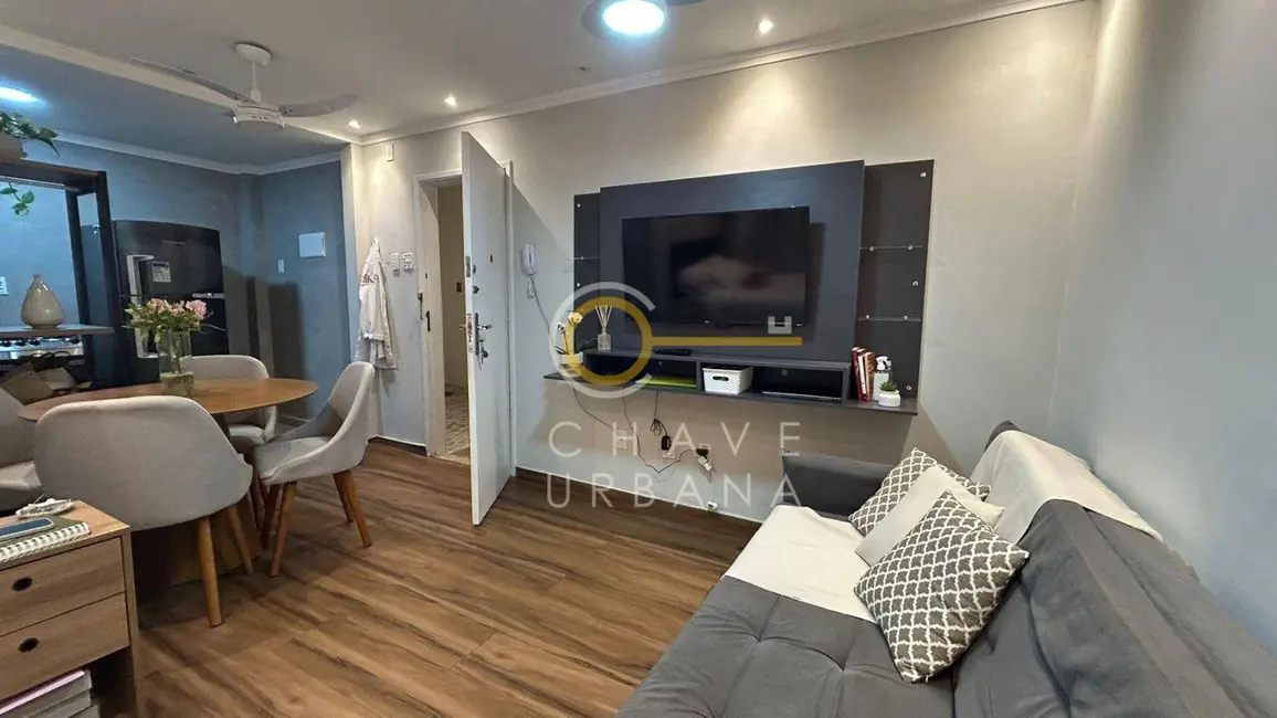 Foto 1 de Kitnet com 1 quarto à venda, 30m2 em Embaré, Santos - SP