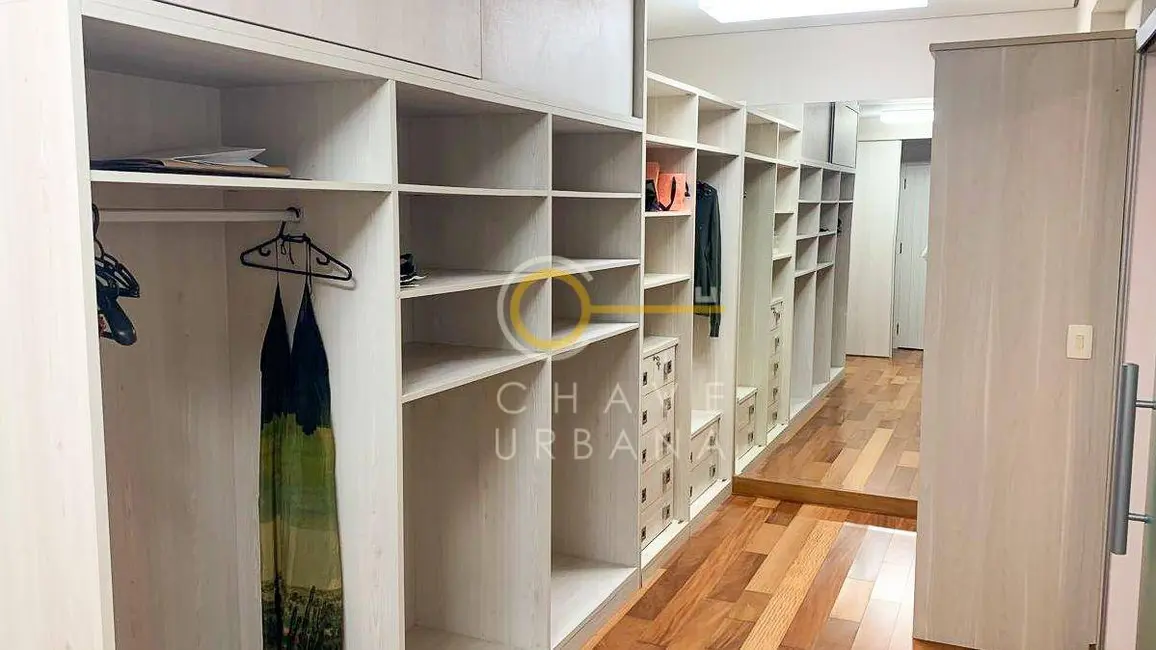 Foto 47 de Apartamento à venda em Gonzaga, Santos - SP