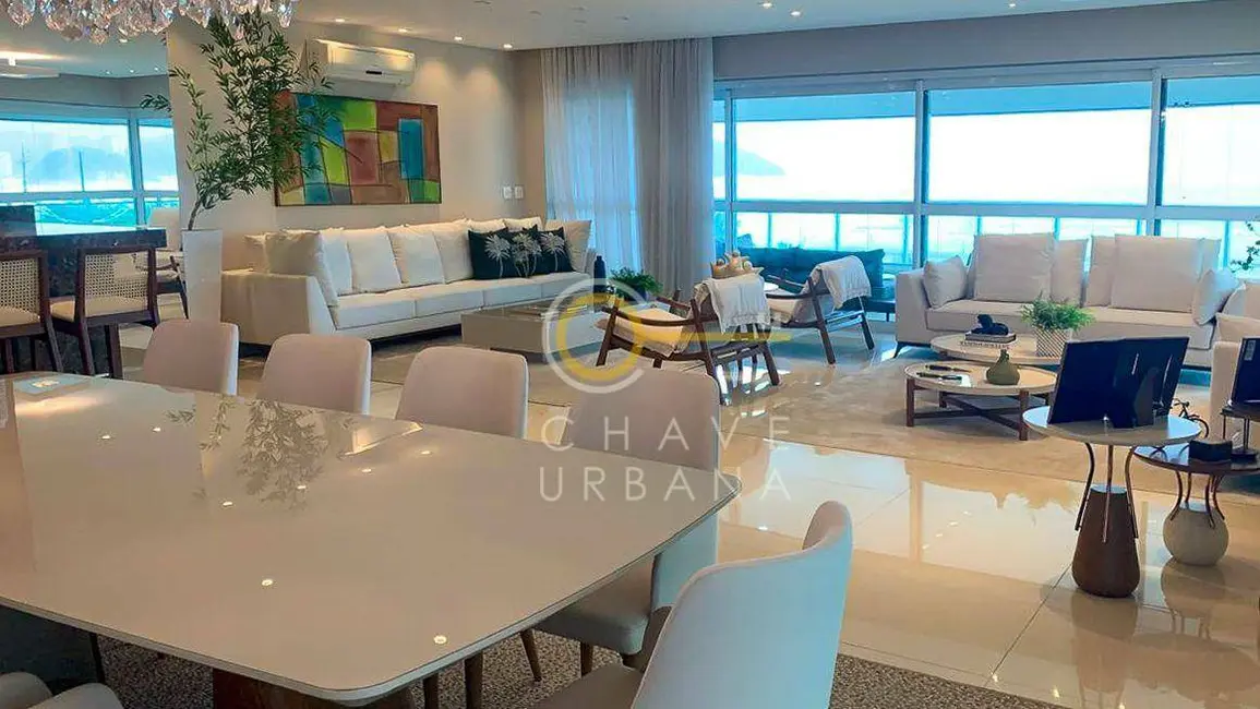 Foto 14 de Apartamento à venda em Gonzaga, Santos - SP