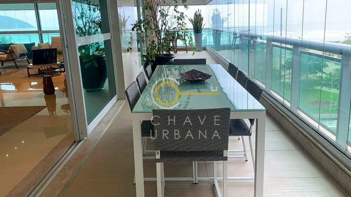 Foto 22 de Apartamento à venda em Gonzaga, Santos - SP