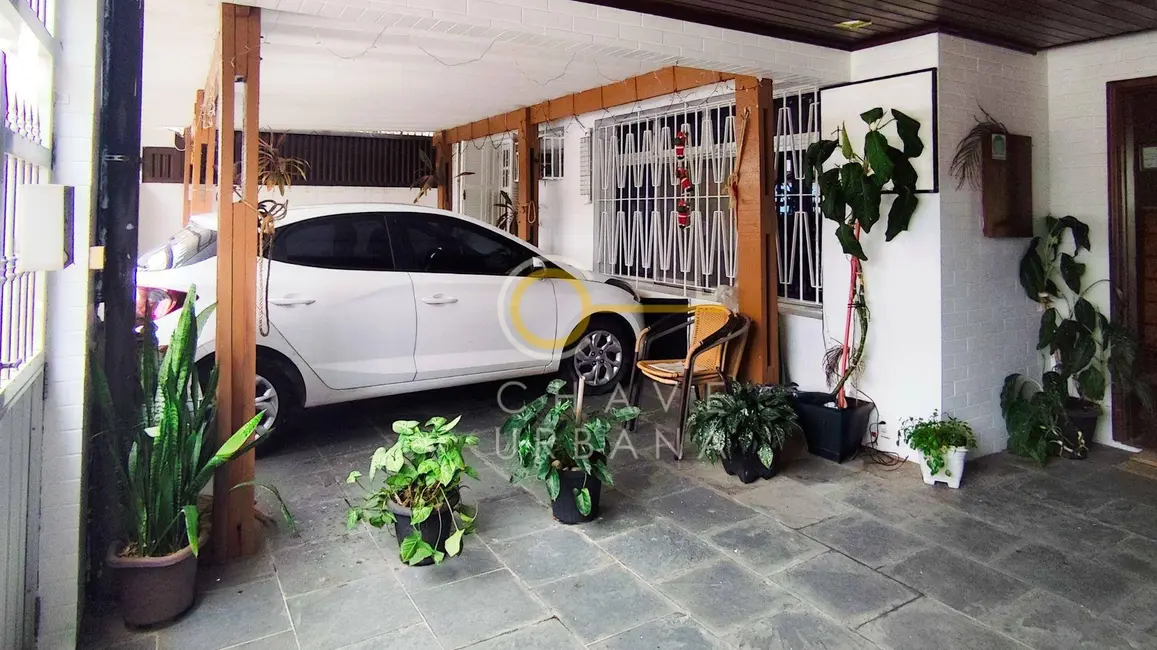 Foto 2 de Casa com 3 quartos à venda, 152m2 em Vila Valença, Sao Vicente - SP