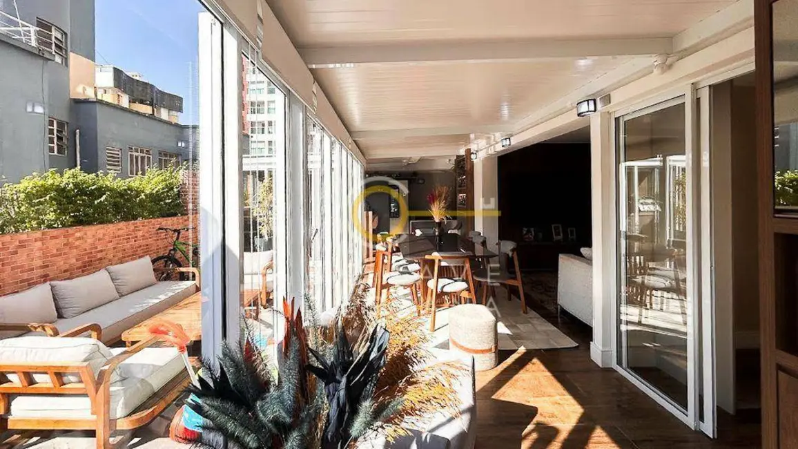 Apartamento com 3 quartos à venda, 183m2 em Gonzaga, Santos - SP - imagem 3 Foto 3 de Apartamento com 3 quartos à venda, 183m2 em Gonzaga, Santos - SP