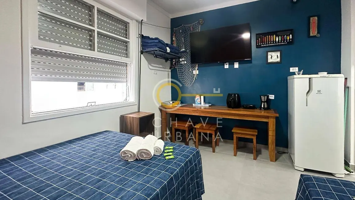 Foto 3 de Kitnet à venda, 26m2 em Embaré, Santos - SP