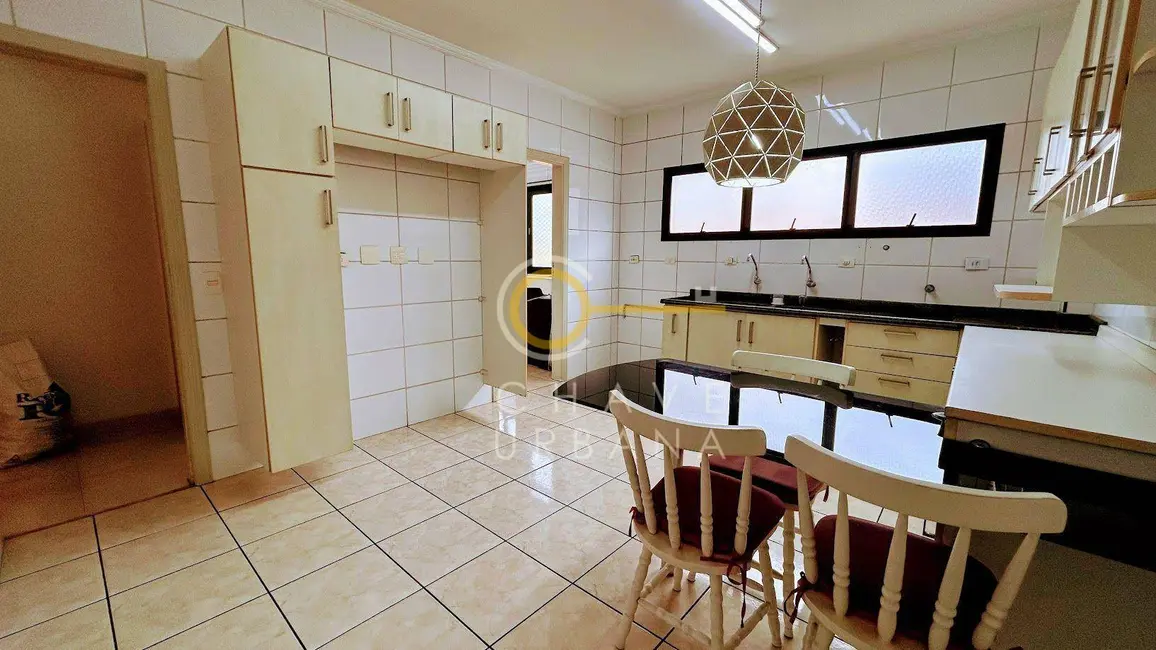 Apartamento com 4 quartos à venda e para alugar, 141m2 em Pompéia, Santos - SP - imagem 9 Foto 9 de Apartamento com 4 quartos à venda e para alugar, 141m2 em Pompéia, Santos - SP