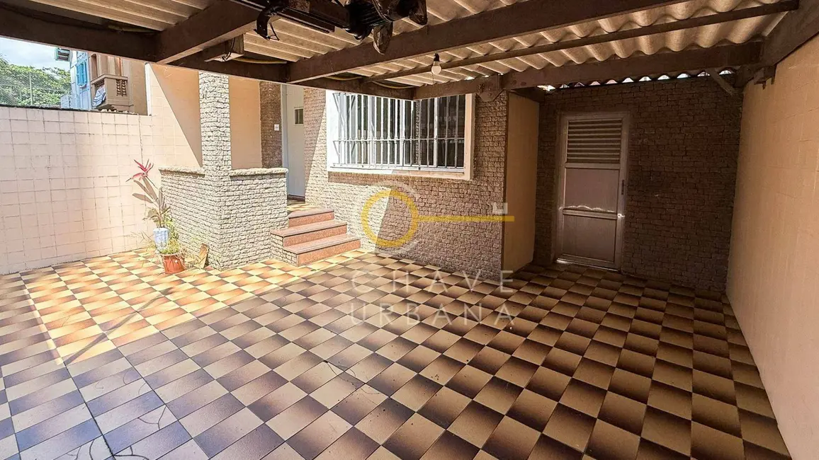 Foto 1 de Sobrado com 2 quartos à venda, 121m2 em Embaré, Santos - SP