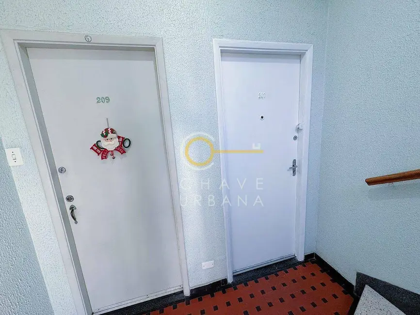 Foto 9 de Apartamento com 2 quartos à venda, 64m2 em Embaré, Santos - SP