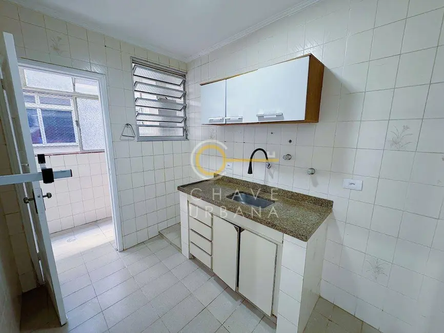 Foto 9 de Apartamento com 2 quartos à venda, 64m2 em Embaré, Santos - SP