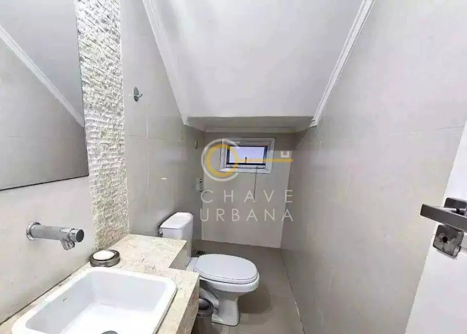 Sobrado com 4 quartos à venda, 240m2 em José Menino, Santos - SP - imagem 6 Foto 6 de Sobrado com 4 quartos à venda, 240m2 em José Menino, Santos - SP