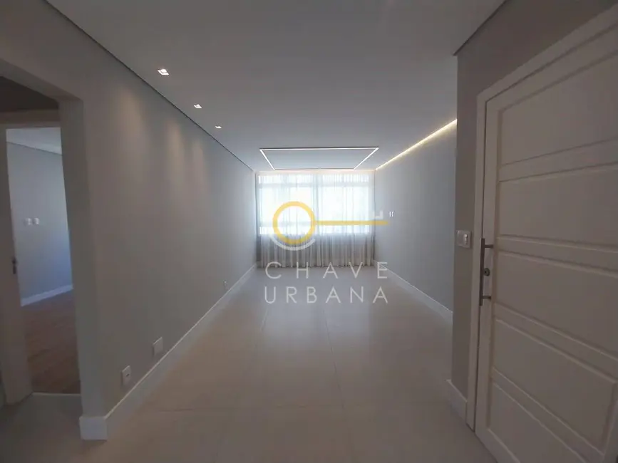 Foto 2 de Apartamento com 2 quartos à venda, 74m2 em Gonzaga, Santos - SP