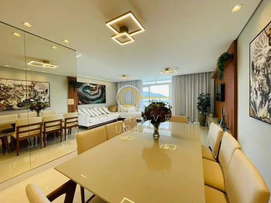 Foto 4 de Apartamento com 3 quartos à venda, 155m2 em Gonzaga, Santos - SP