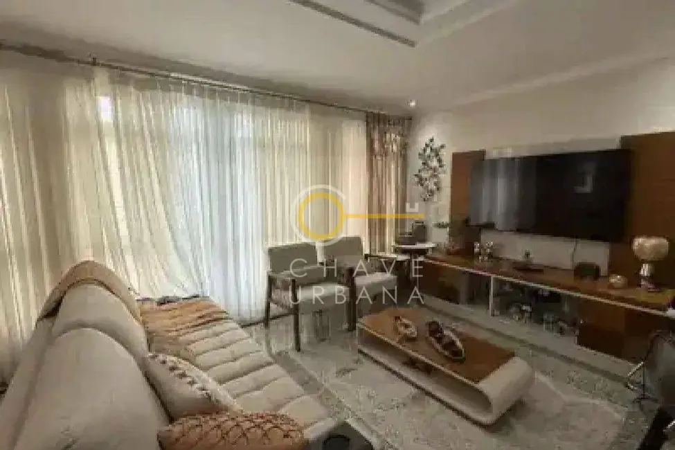 Sobrado com 3 quartos à venda, 159m2 em Embaré, Santos - SP - imagem 6 Foto 6 de Sobrado com 3 quartos à venda, 159m2 em Embaré, Santos - SP