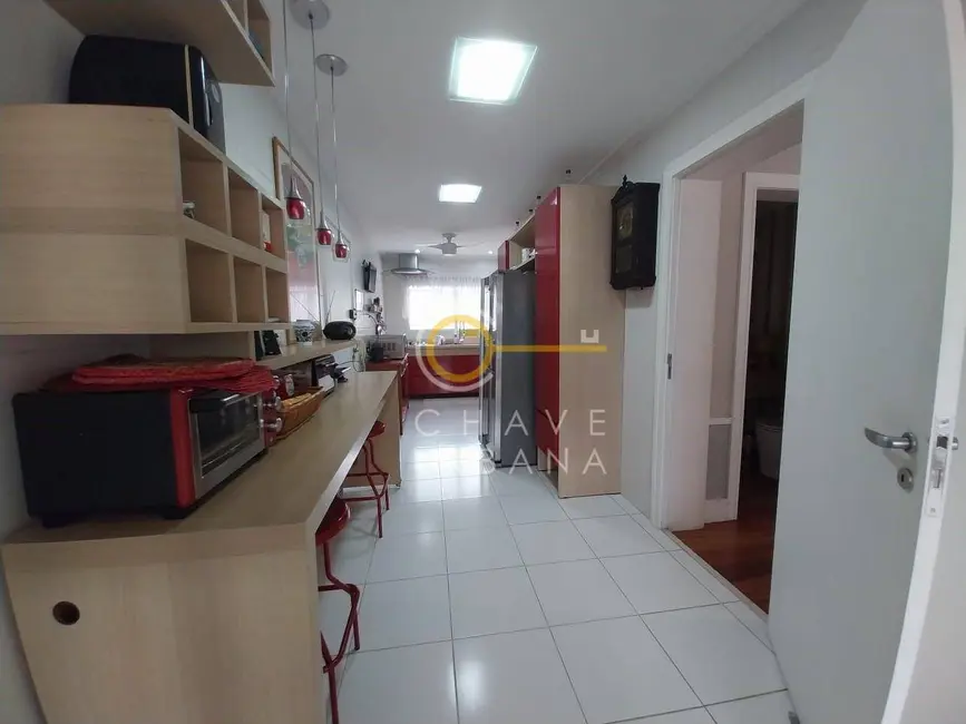 Foto 8 de Apartamento com 3 quartos à venda, 334m2 em Santos - SP