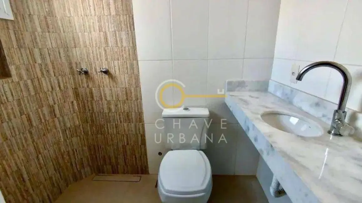 Sobrado com 3 quartos à venda, 150m2 em Gonzaga, Santos - SP - imagem 9 Foto 9 de Sobrado com 3 quartos à venda, 150m2 em Gonzaga, Santos - SP