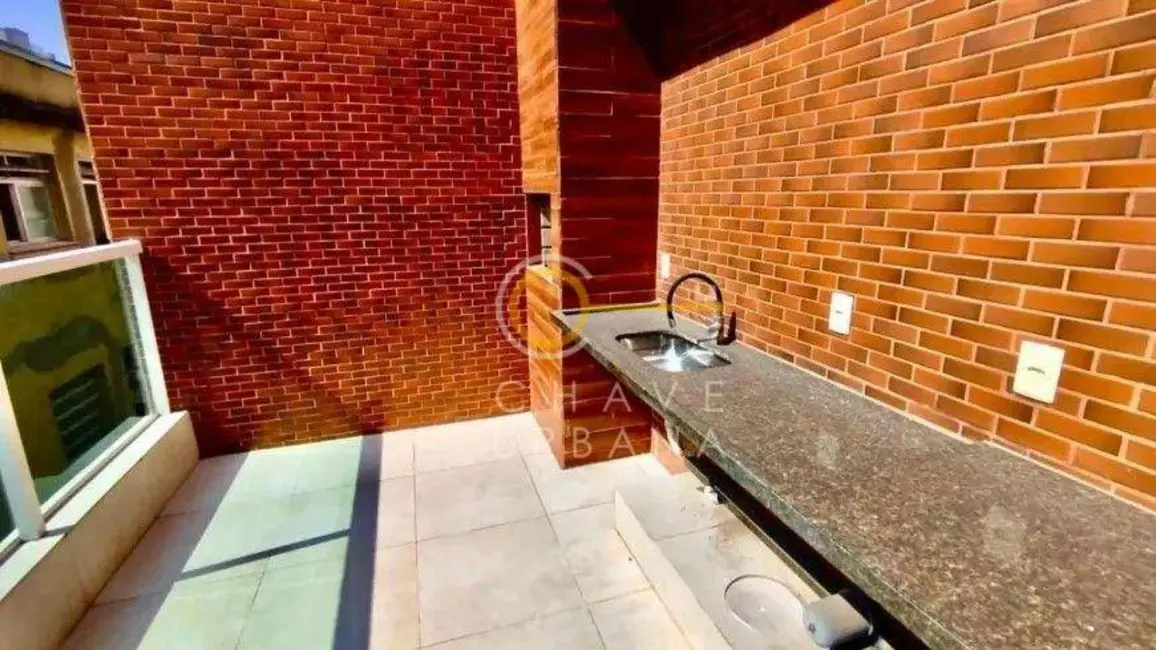 Sobrado com 3 quartos à venda, 150m2 em Gonzaga, Santos - SP - imagem 1 Foto 1 de Sobrado com 3 quartos à venda, 150m2 em Gonzaga, Santos - SP