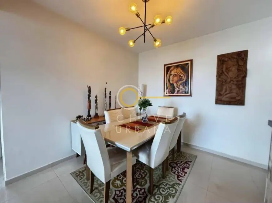 Foto 9 de Apartamento com 2 quartos à venda, 79m2 em Embaré, Santos - SP