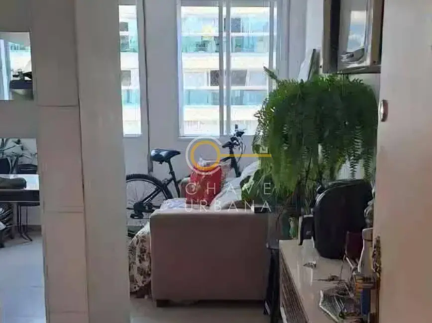 Foto 5 de Apartamento com 2 quartos à venda, 64m2 em Embaré, Santos - SP