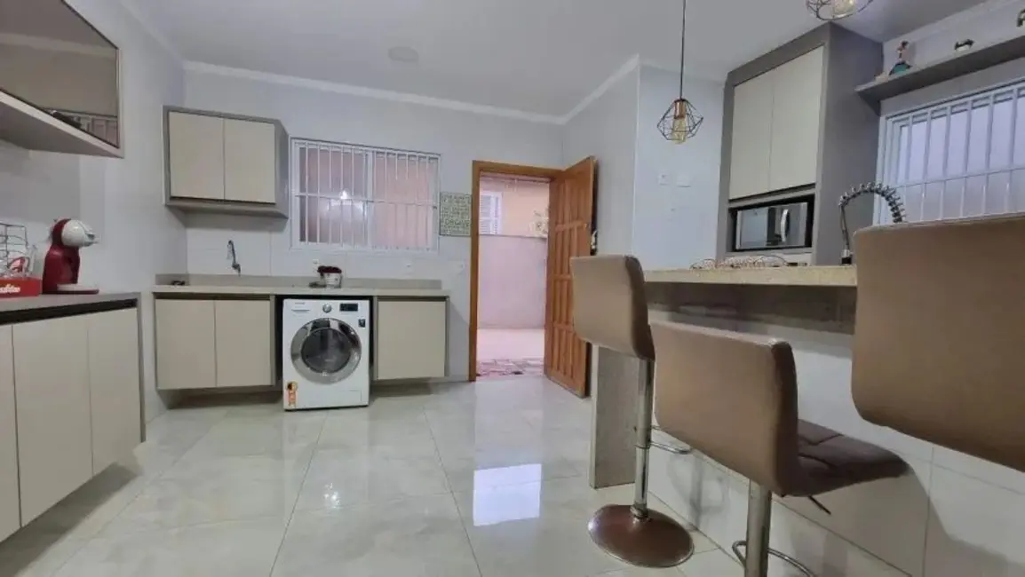 Foto 6 de Casa com 3 quartos à venda, 131m2 em Marapé, Santos - SP