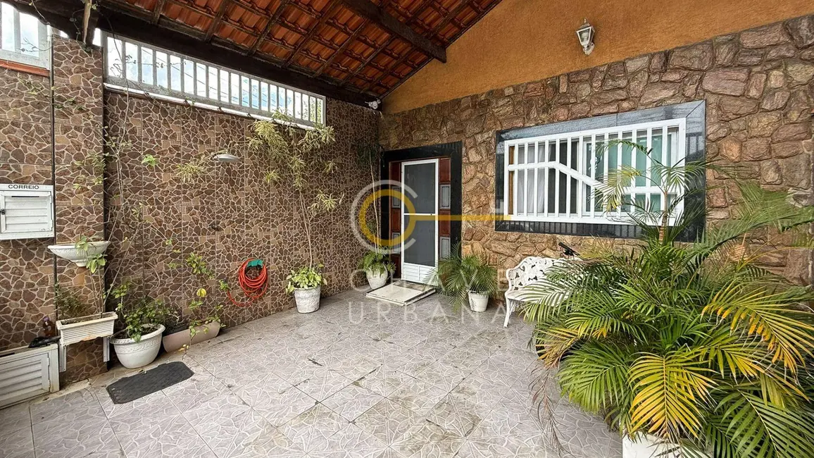 Foto 3 de Casa com 2 quartos à venda, 137m2 em Tupi, Praia Grande - SP