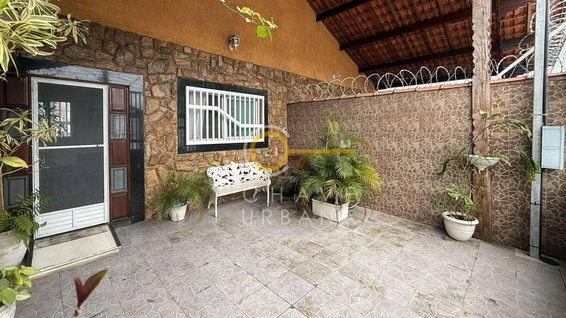 Foto 2 de Casa com 2 quartos à venda, 137m2 em Tupi, Praia Grande - SP