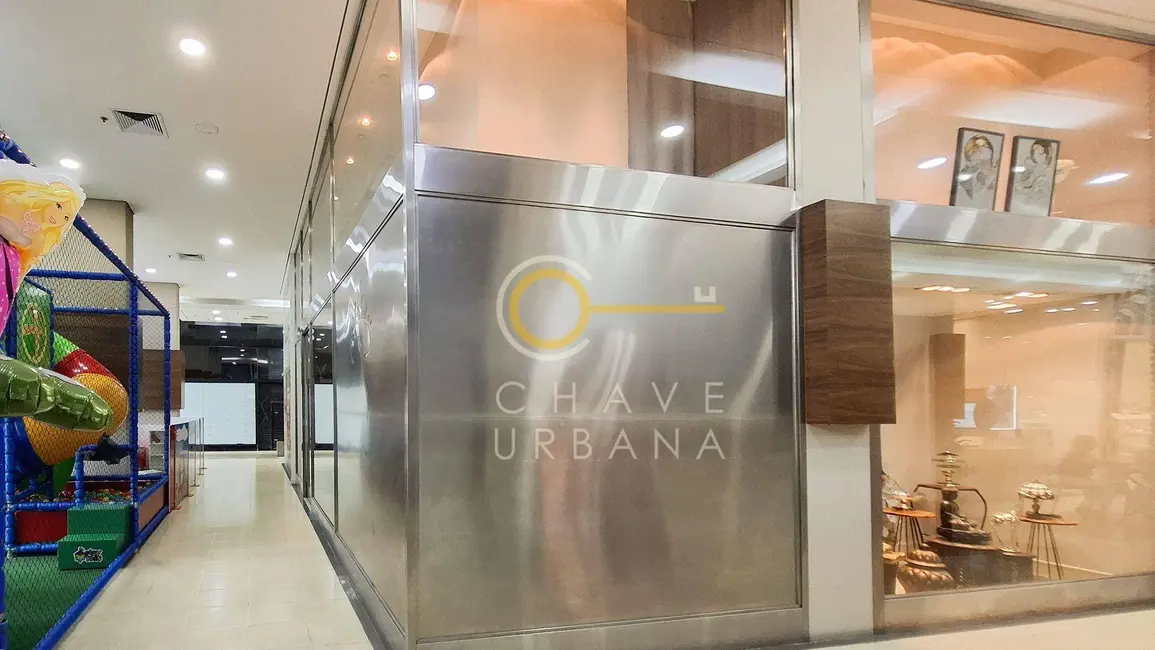 Loja para alugar, 8m2 em Gonzaga, Santos - SP - imagem 1 Foto 1 de Loja para alugar, 8m2 em Gonzaga, Santos - SP