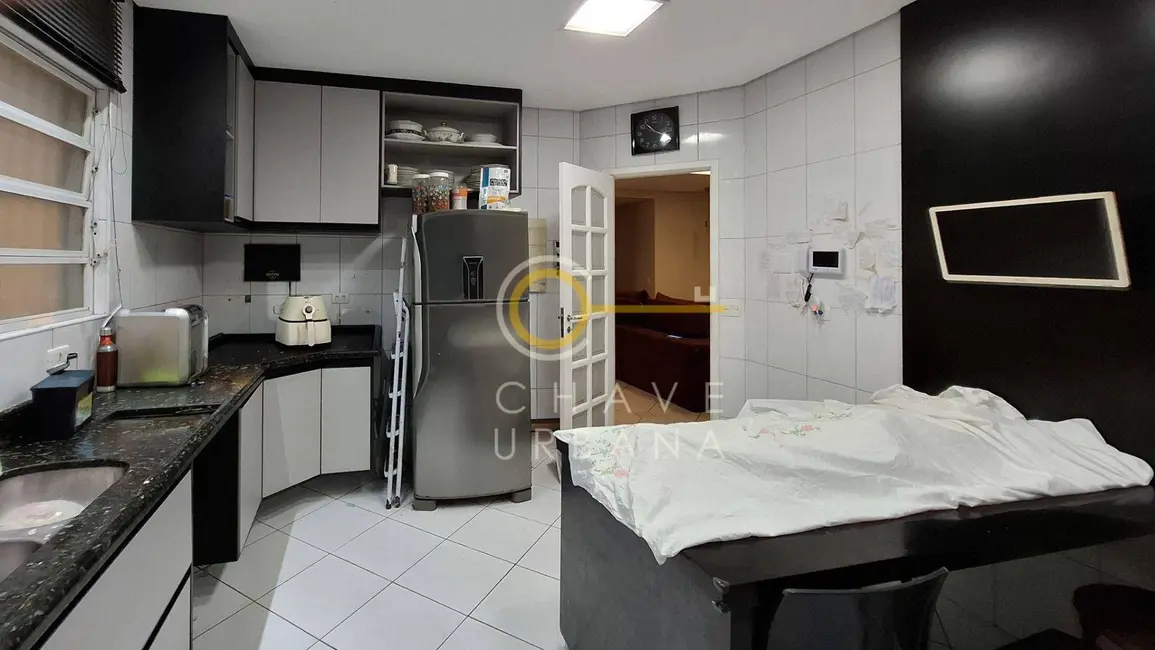 Casa com 3 quartos à venda, 201m2 em Campo Grande, Santos - SP - imagem 2 Foto 2 de Casa com 3 quartos à venda, 201m2 em Campo Grande, Santos - SP