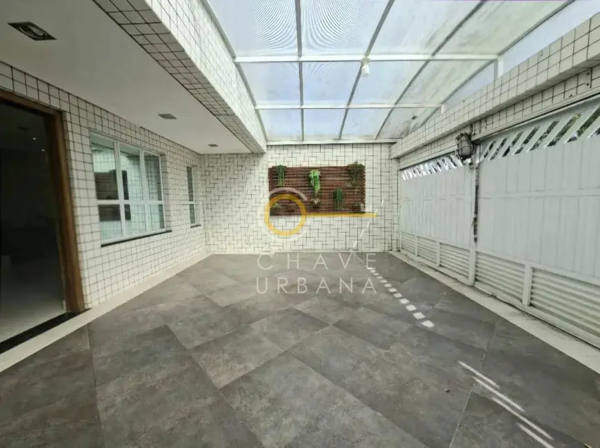 Sobrado com 3 quartos à venda, 183m2 em Aparecida, Santos - SP - imagem 4 Foto 4 de Sobrado com 3 quartos à venda, 183m2 em Aparecida, Santos - SP