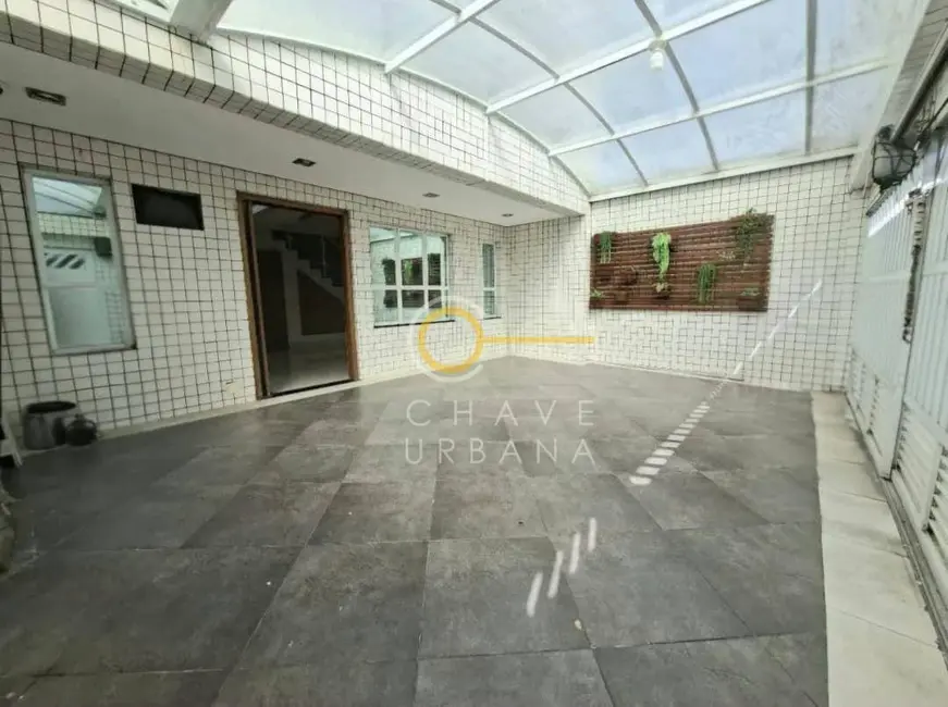 Sobrado com 3 quartos à venda, 183m2 em Aparecida, Santos - SP - imagem 3 Foto 3 de Sobrado com 3 quartos à venda, 183m2 em Aparecida, Santos - SP