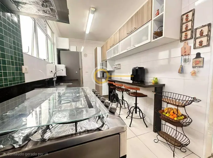 Foto 9 de Sobrado com 3 quartos à venda, 135m2 em Gonzaga, Santos - SP