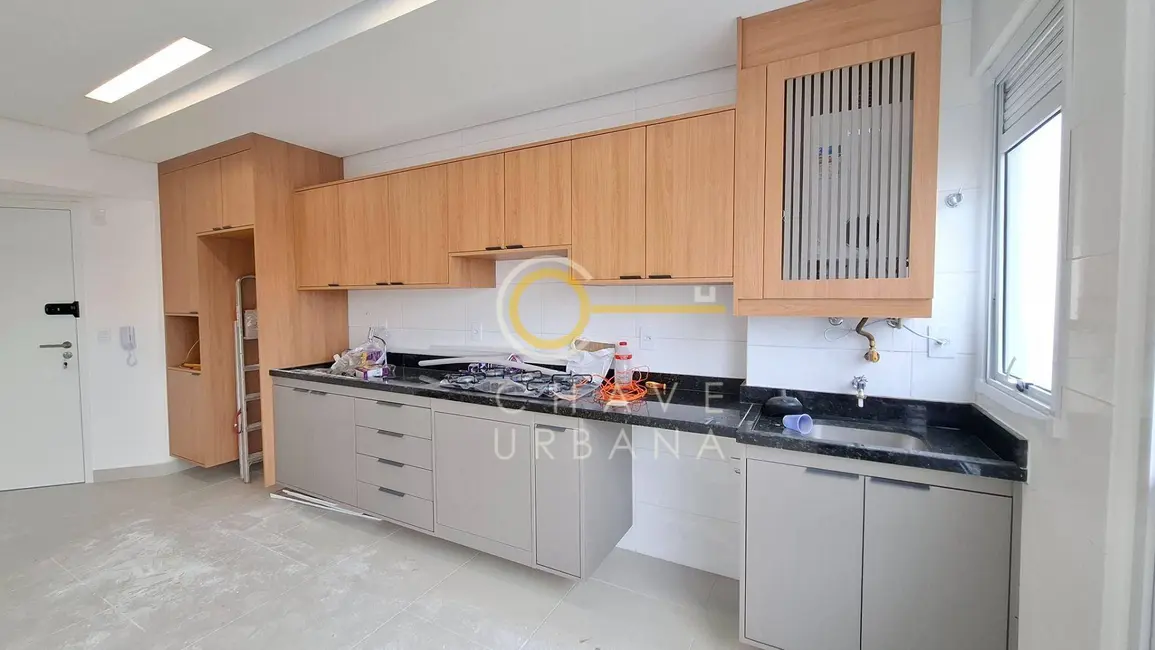 Apartamento com 2 quartos para alugar, 95m2 em Campo Grande, Santos - SP - imagem 8 Foto 8 de Apartamento com 2 quartos para alugar, 95m2 em Campo Grande, Santos - SP