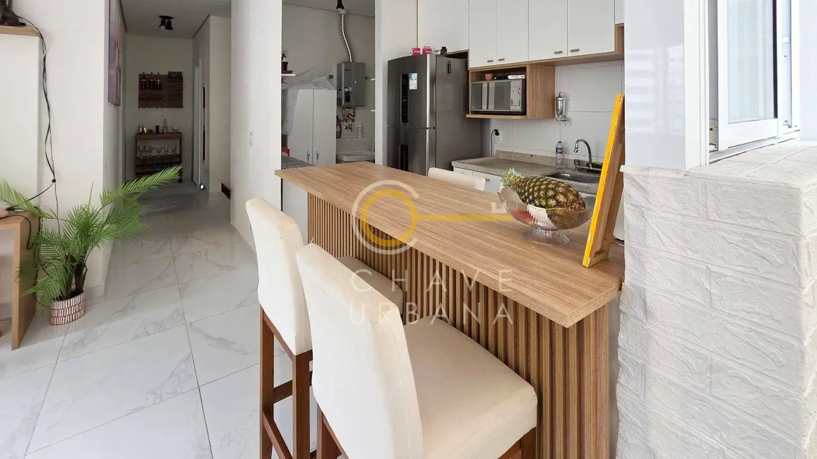 Foto 4 de Apartamento com 2 quartos para alugar, 120m2 em Gonzaga, Santos - SP