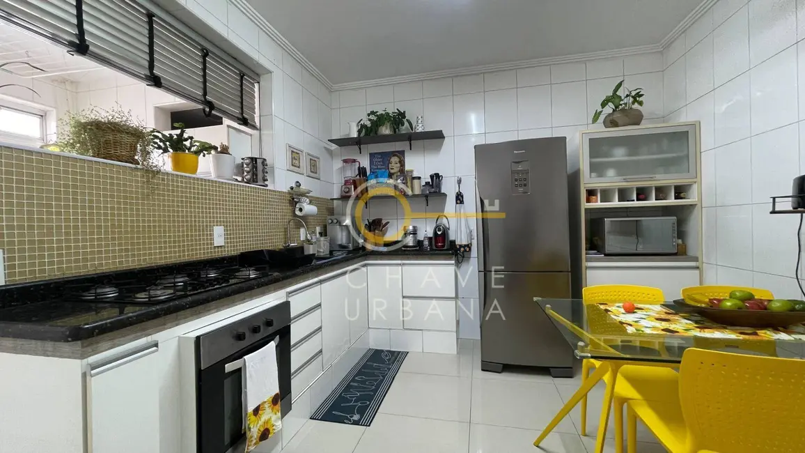 Foto 8 de Apartamento com 2 quartos para alugar, 82m2 em Embaré, Santos - SP