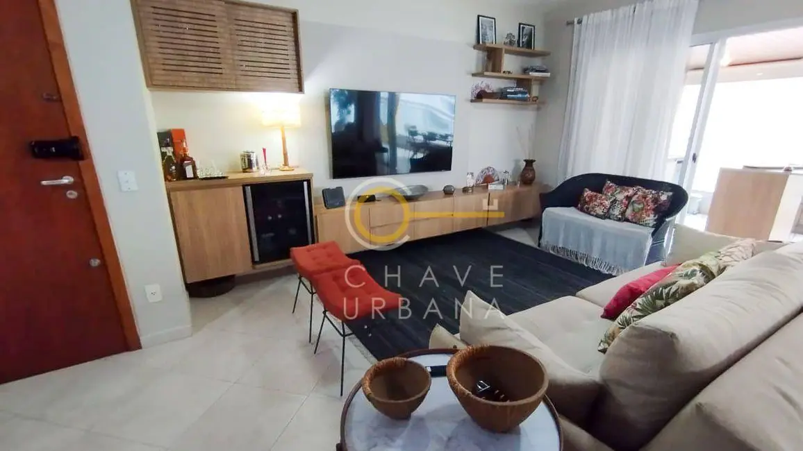 Foto 4 de Apartamento com 4 quartos à venda, 188m2 em Guaruja - SP