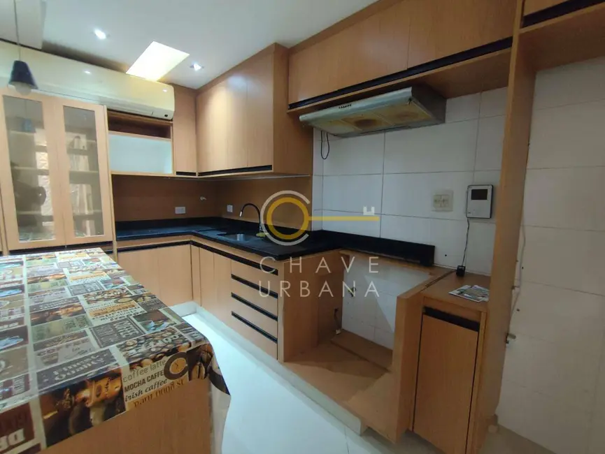 Foto 9 de Sobrado com 4 quartos à venda, 183m2 em Aparecida, Santos - SP