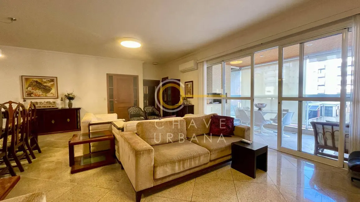 Apartamento com 4 quartos à venda, 217m2 em Gonzaga, Santos - SP - imagem 5 Foto 5 de Apartamento com 4 quartos à venda, 217m2 em Gonzaga, Santos - SP