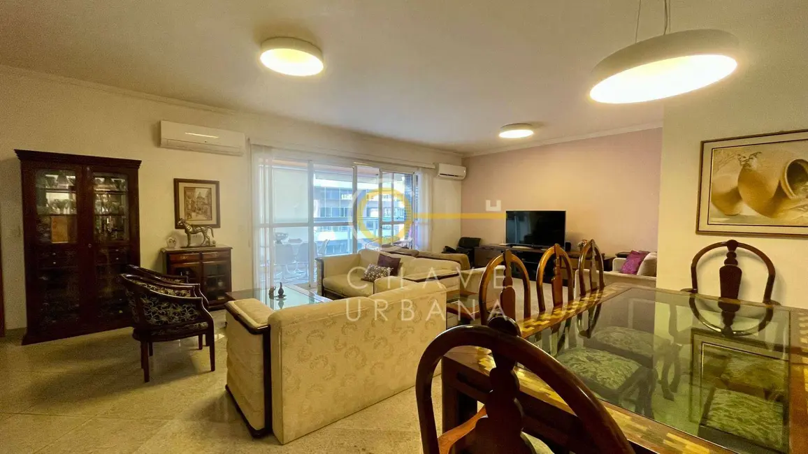 Apartamento com 4 quartos à venda, 217m2 em Gonzaga, Santos - SP - imagem 3 Foto 3 de Apartamento com 4 quartos à venda, 217m2 em Gonzaga, Santos - SP