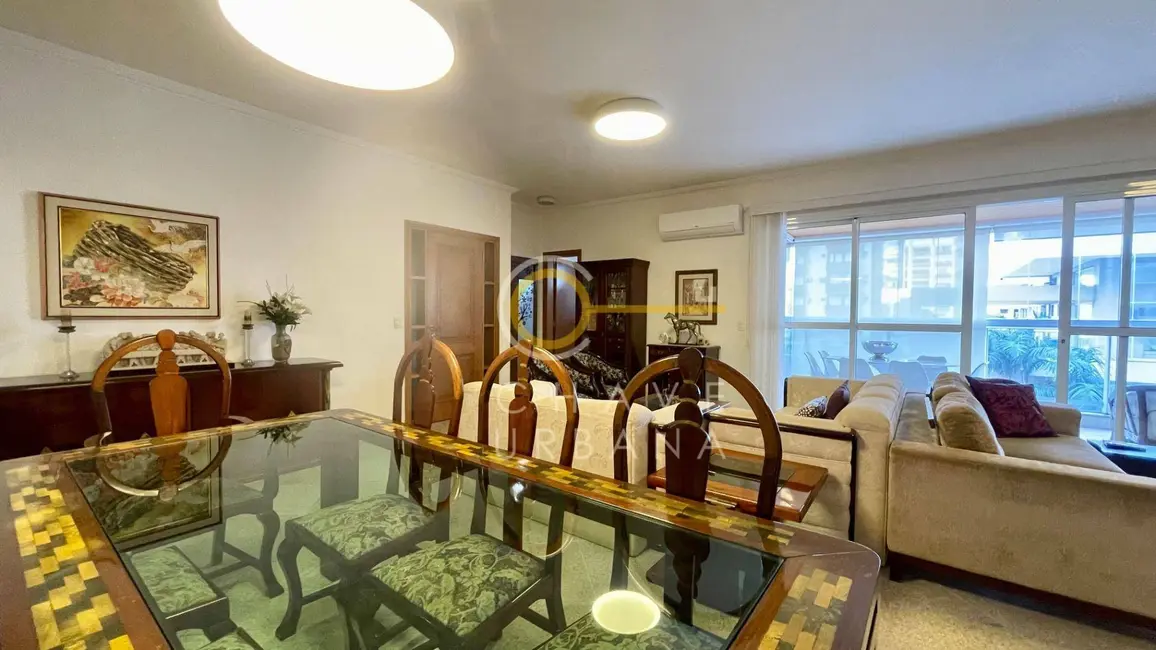 Apartamento com 4 quartos à venda, 217m2 em Gonzaga, Santos - SP - imagem 9 Foto 9 de Apartamento com 4 quartos à venda, 217m2 em Gonzaga, Santos - SP