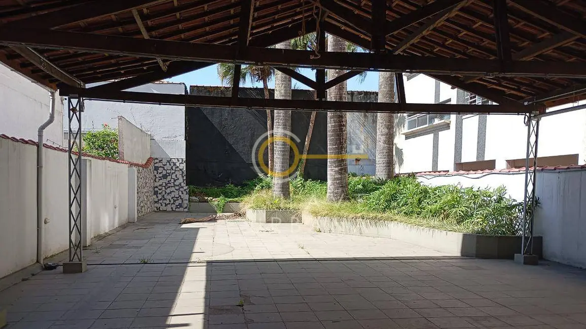 Foto 26 de Sobrado à venda, 500m2 em Gonzaga, Santos - SP
